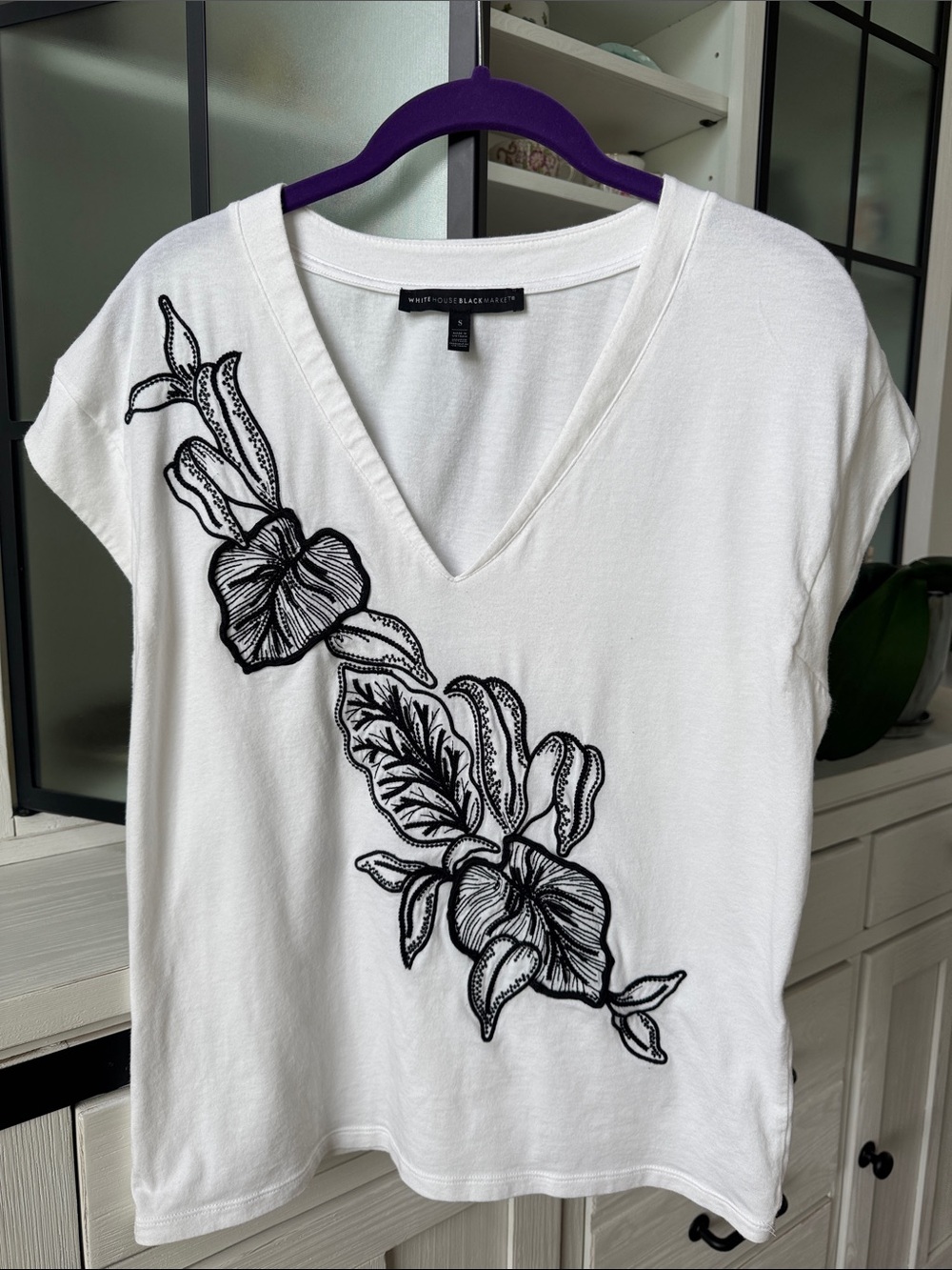 V Neck White T-shirt